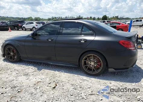 2016 Mercedes-Benz C 63 Amg-S z USA, uszkodzony, nr VIN 55SWF8HB3GU114646
